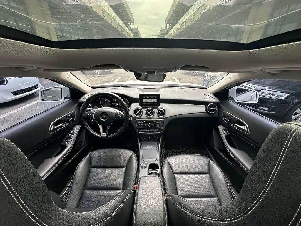 Mercedes-Benz GLA 2015 — фото 15