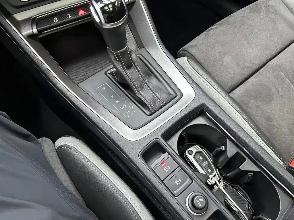 Audi Q3 2022 — фото 14
