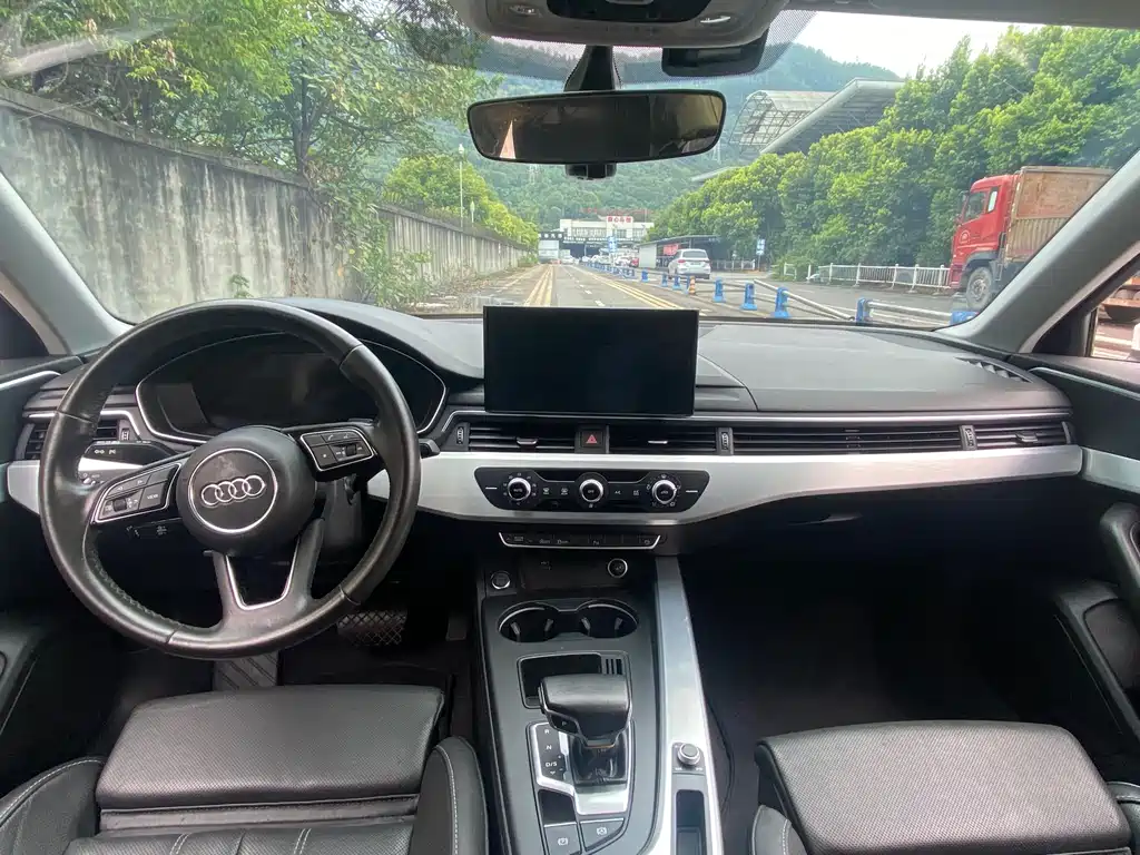 Audi A4L 2022