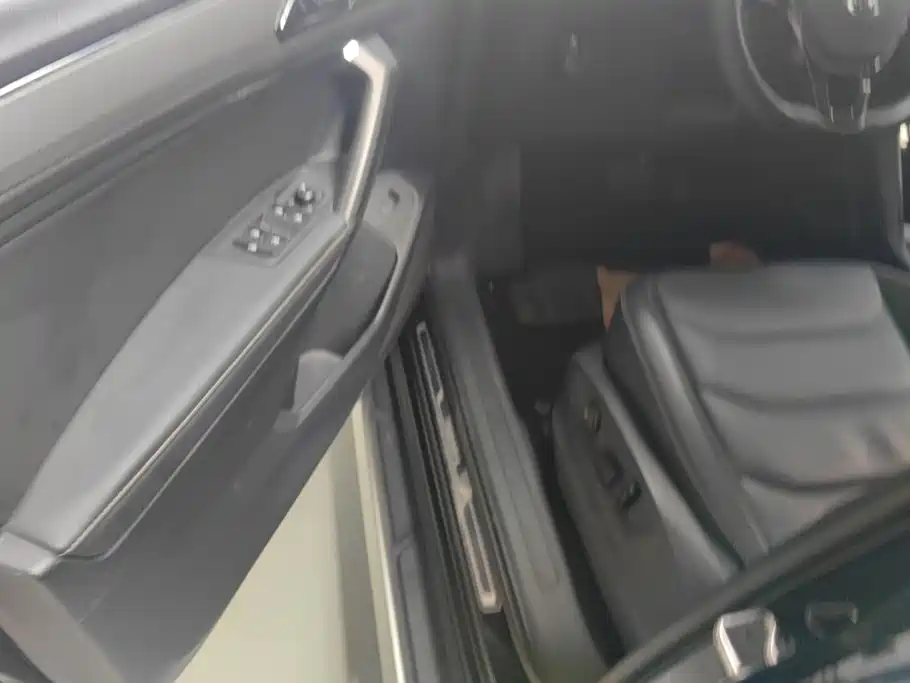 Volkswagen Tiguan L 2019