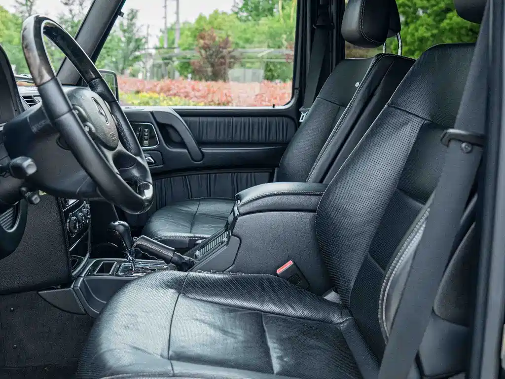 Mercedes-Benz G-Class AMG 2011 — фото 10