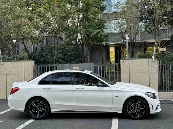 Mercedes-Benz C-Class 2021