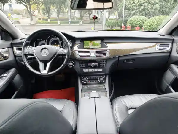 Mercedes-Benz CLS 2012