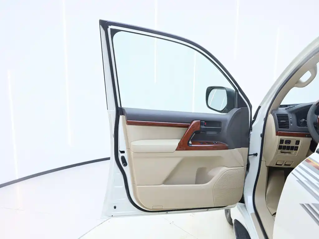 Toyota Land Cruiser 2015 — фото 15