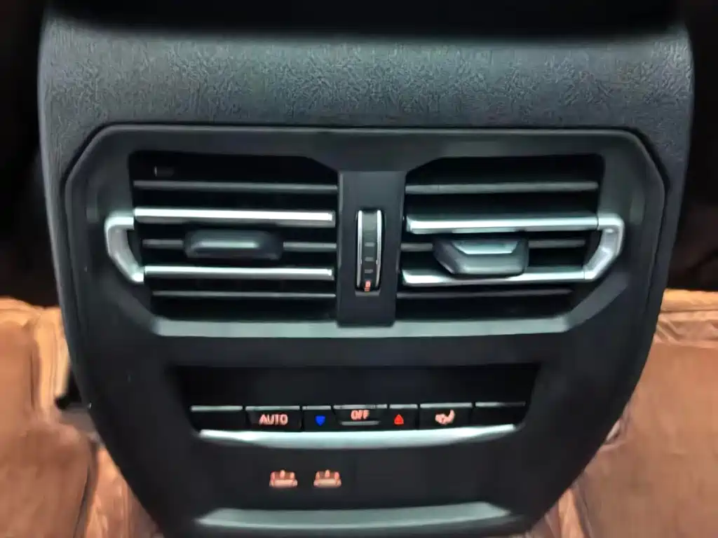 BMW 3 Series 2022 — фото 16