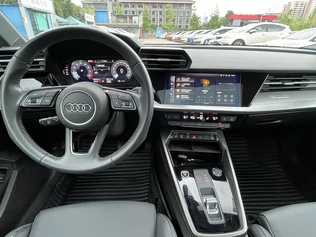 Audi A3 2022 — фото 14