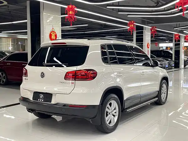 Volkswagen Tiguan 2015