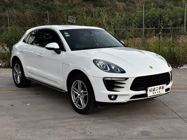 Porsche Macan 2015