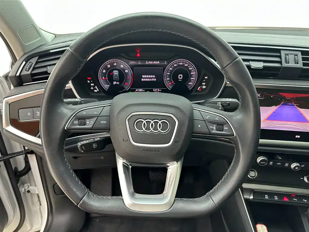 Audi Q3 2023 — фото 20