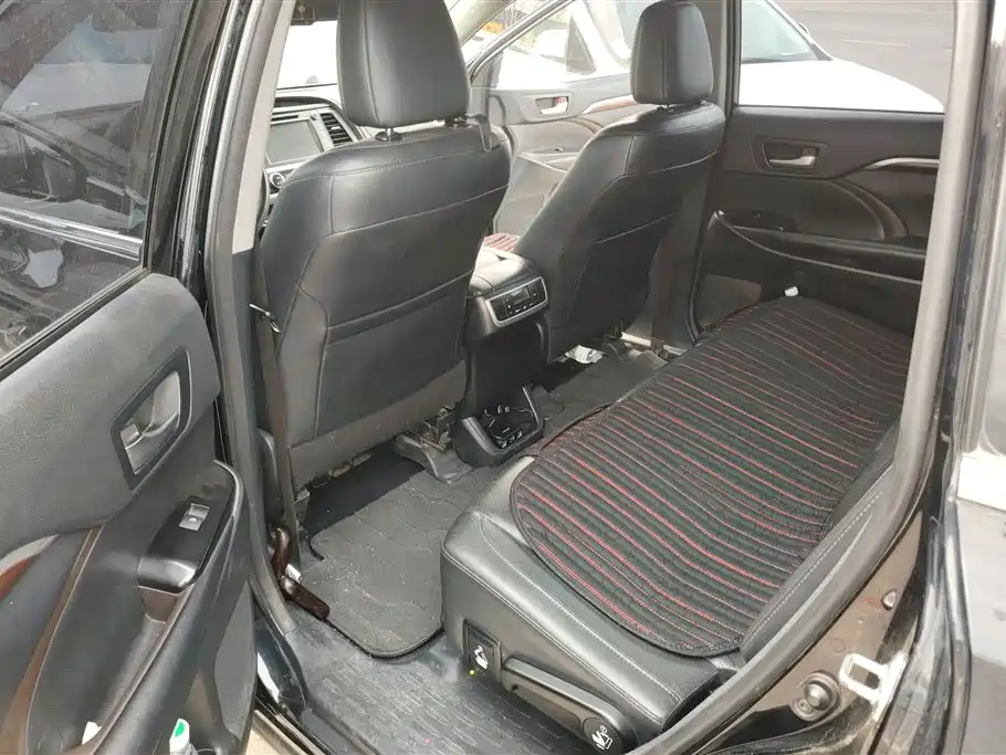 Toyota Highlander 2017 — фото 11