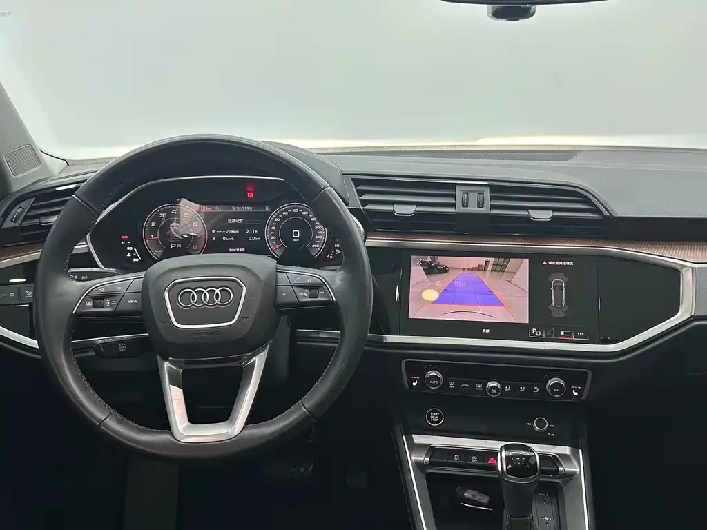 Audi Q3 2023 — фото 10