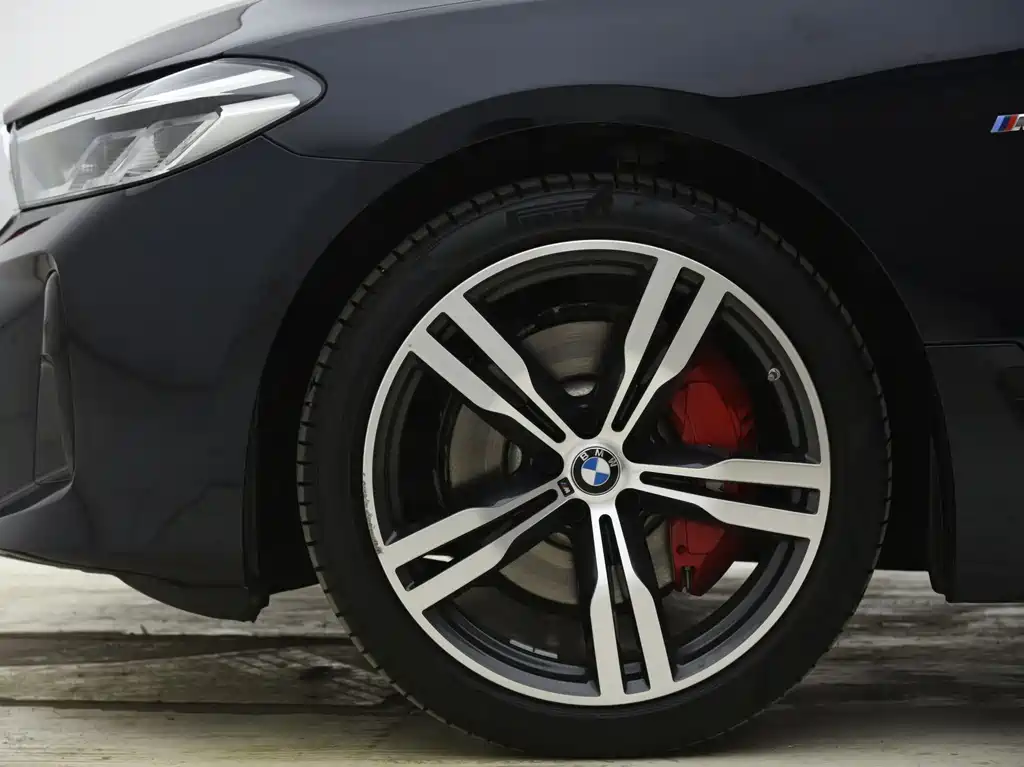 BMW 6 Series GT 2023 — фото 4