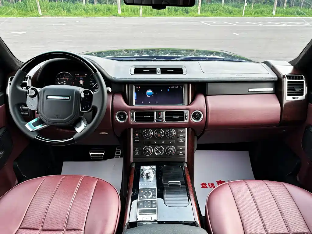 Land Rover Range Rover 2012 — фото 11