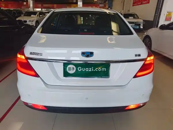Geely Emgrand 2018