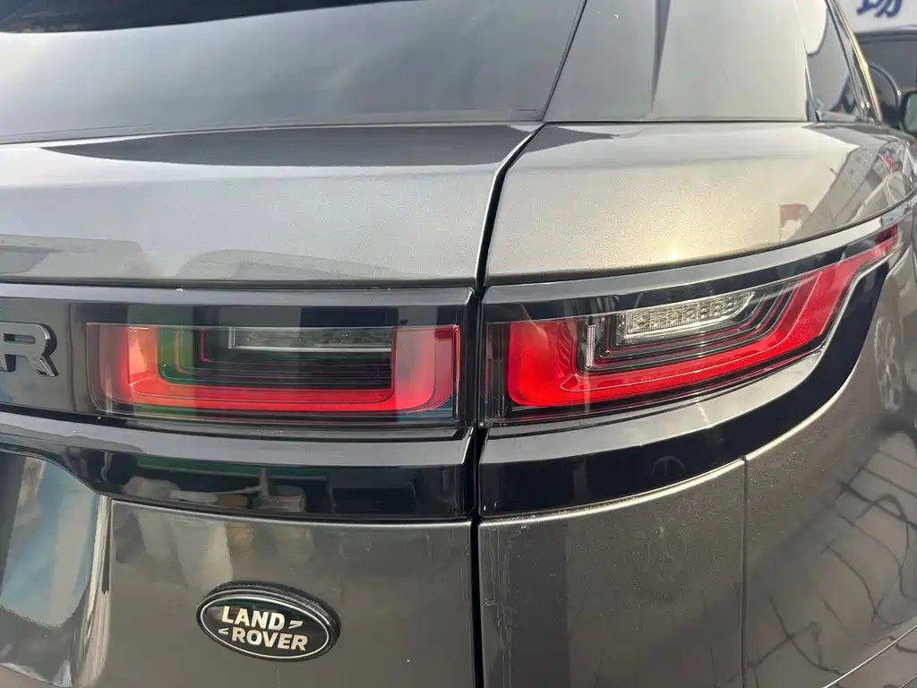 Land Rover Velar 2018 — фото 15