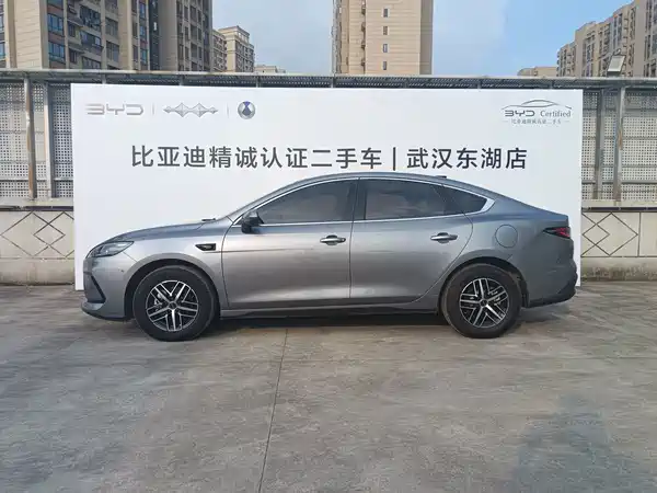 BYD Seal 05 DM-i 2025