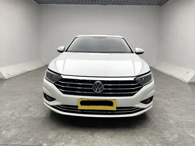 Volkswagen Sagitar 2021