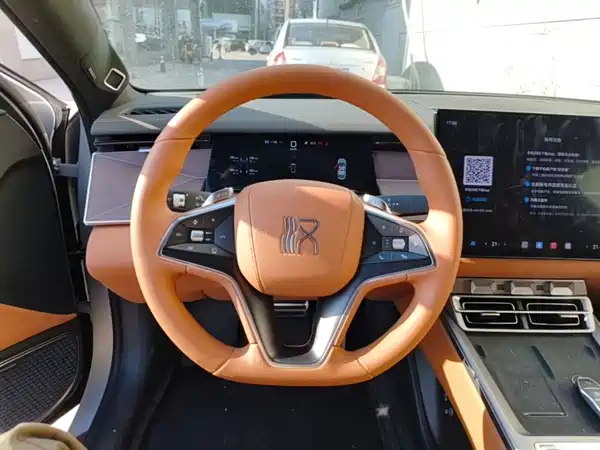 BYD Han L 2025