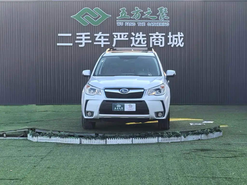 Subaru Forester 2013 — фото 2