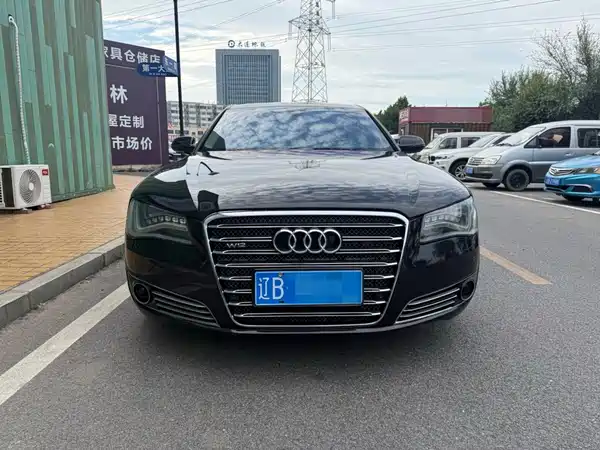 Audi A8 2011