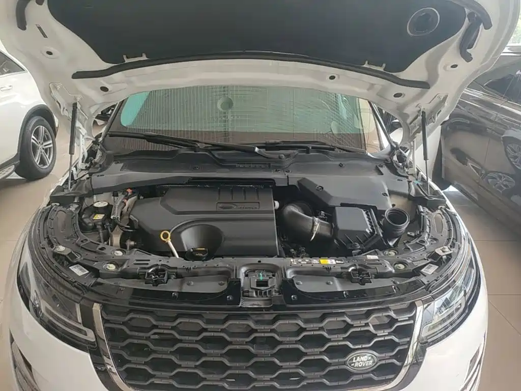 Land Rover Range Rover Evoque 2022 — фото 20