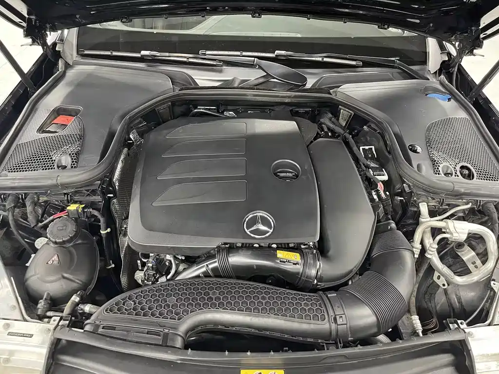 Mercedes-Benz E-Class 2023 — фото 15