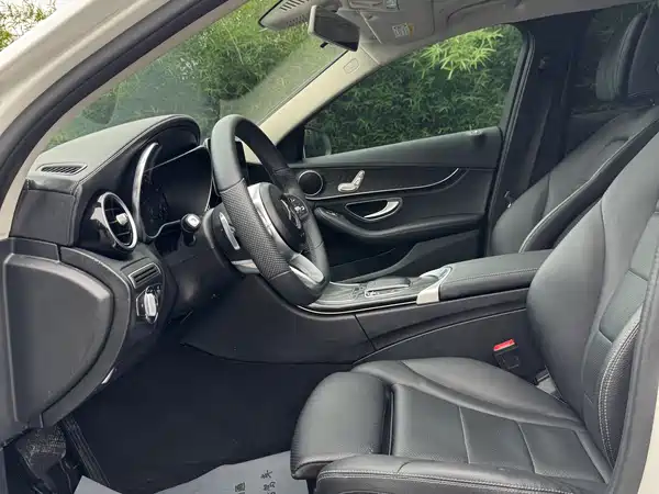 Mercedes-Benz C-Class 2020