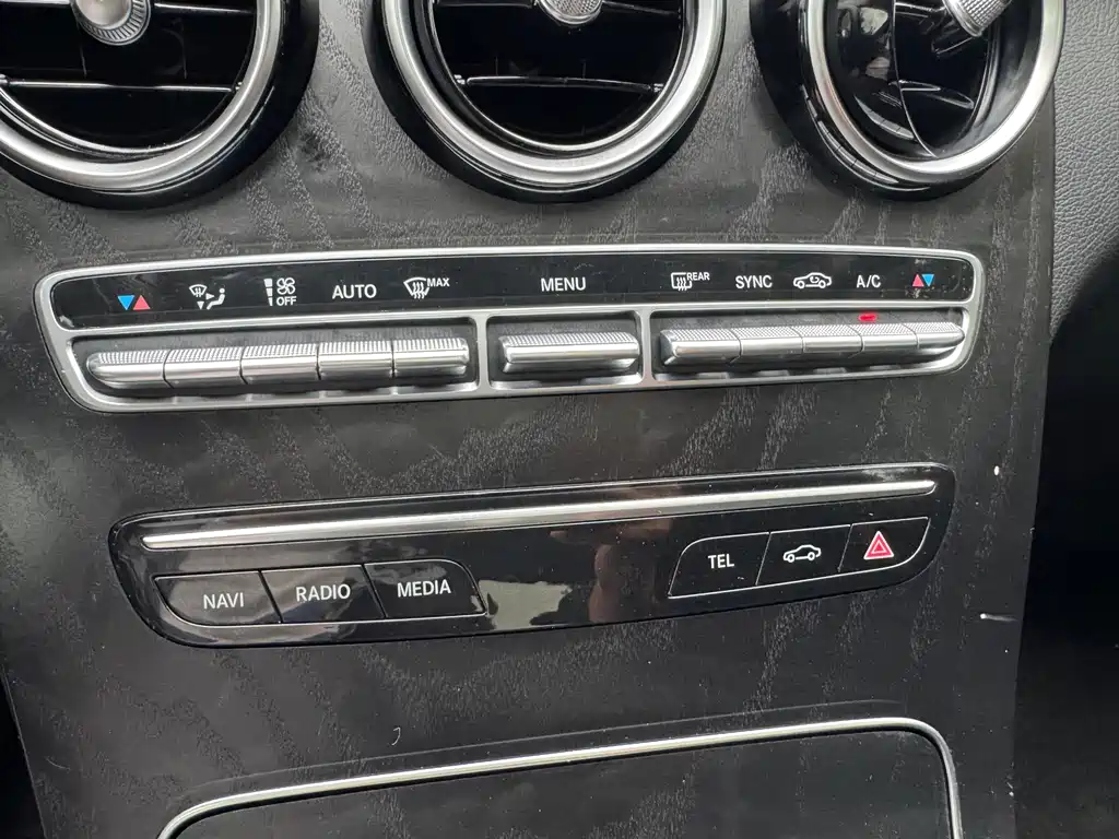 Mercedes-Benz C-Class 2020 — фото 17