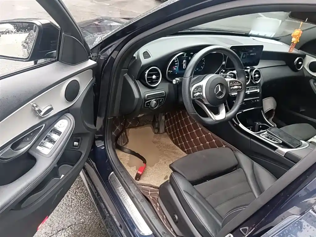 Mercedes-Benz C-Class 2020 — фото 16