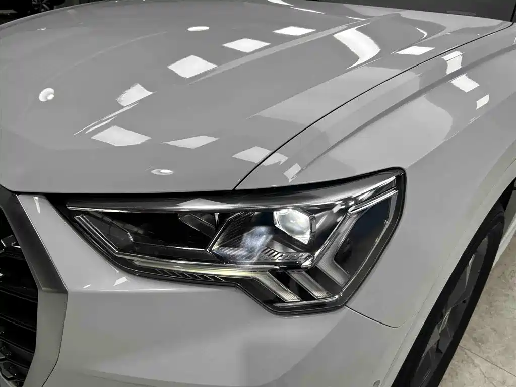 Audi Q3 2022 — фото 18