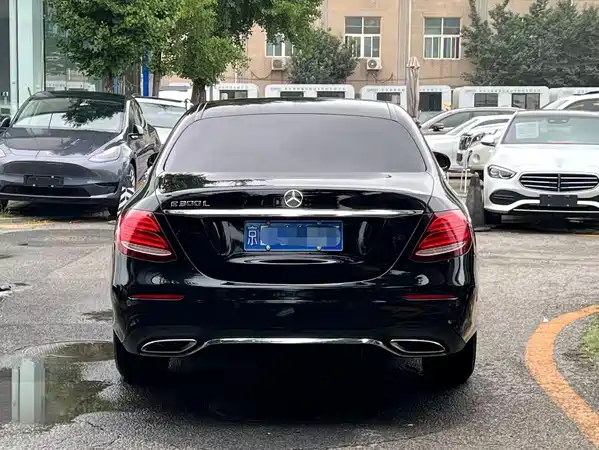 Mercedes-Benz E-Class 2018