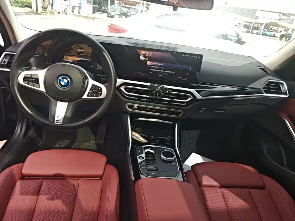 BMW i3 2023 — фото 10