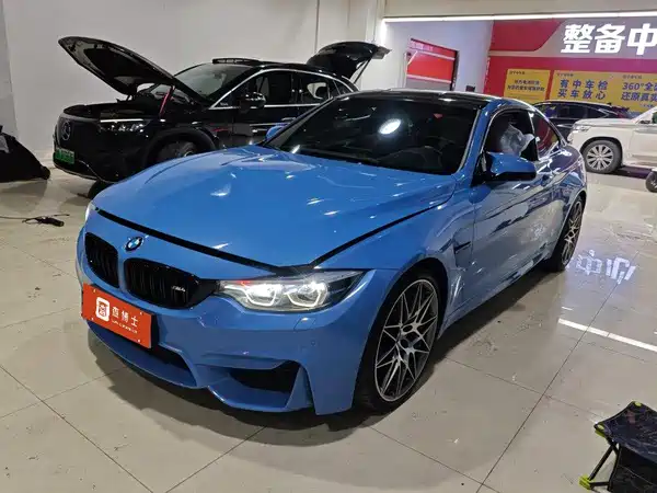 BMW M4 2019