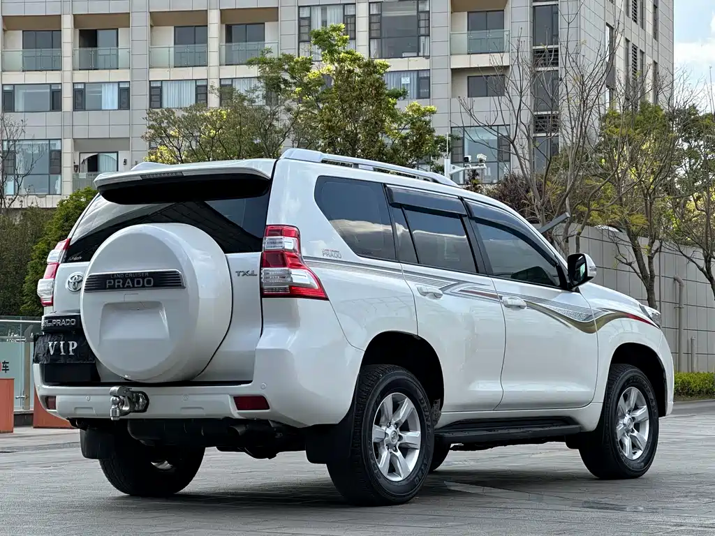 Toyota Prado 2017 — фото 5