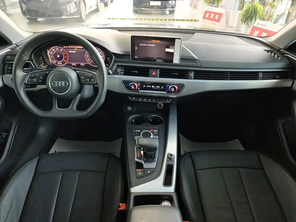 Audi A4L 2019 — фото 10