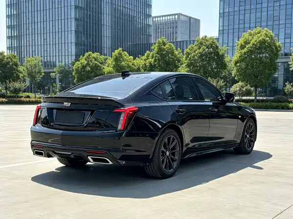 Cadillac CT5 2026