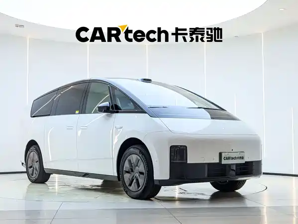 Li Auto MEGA 2025