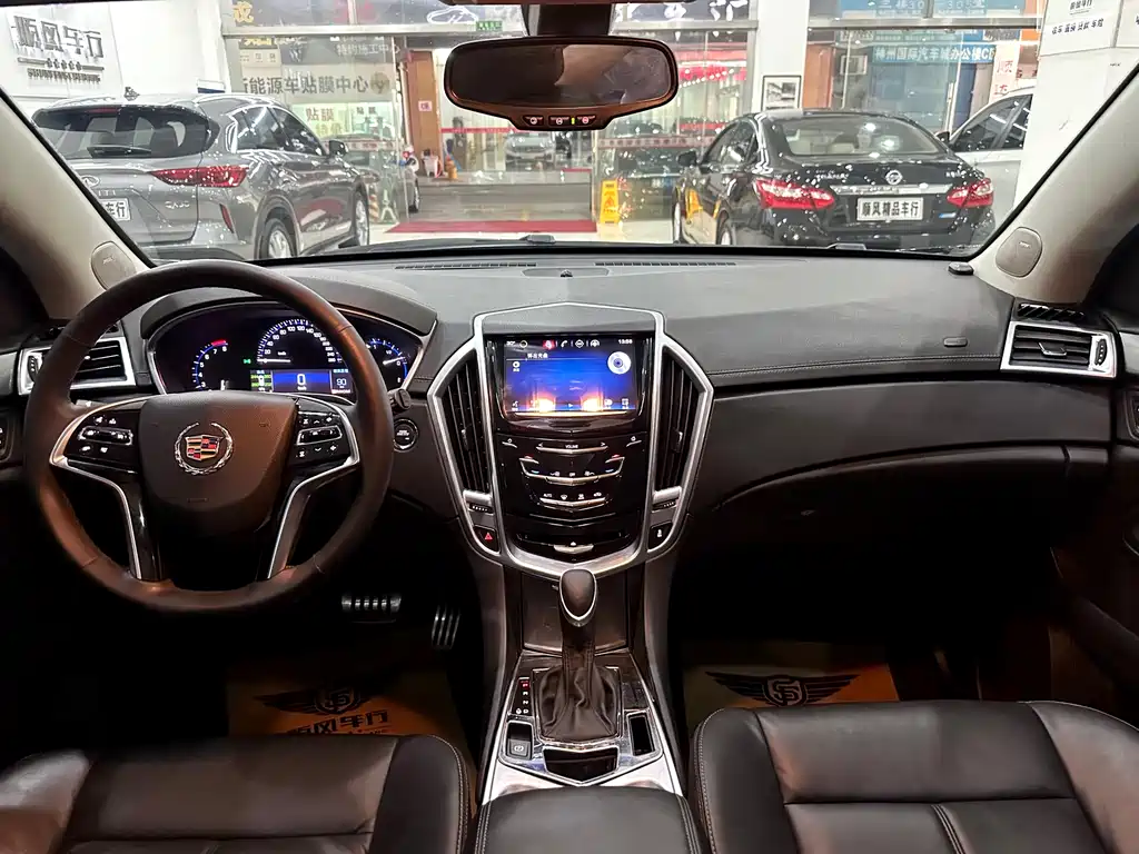 Cadillac SRX 2014 — фото 20