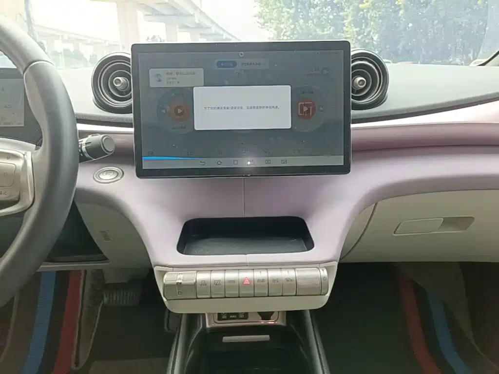 BYD Dolphin 2023 — фото 13