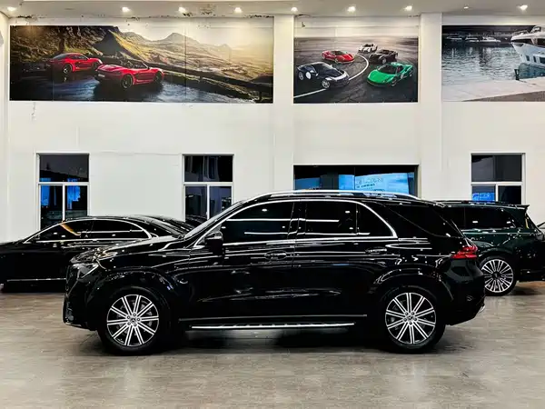 Mercedes-Benz GLE 2025