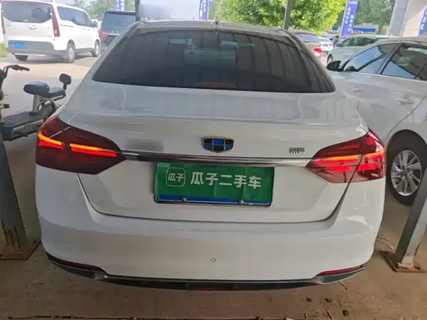 Geely Emgrand 2018