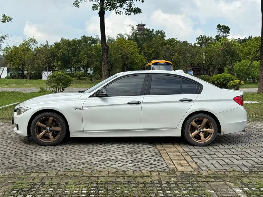BMW 3 Series 2013