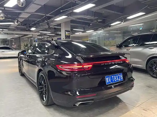 Porsche Panamera 2018