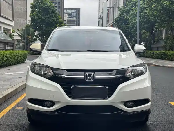 Honda Vezel 2016