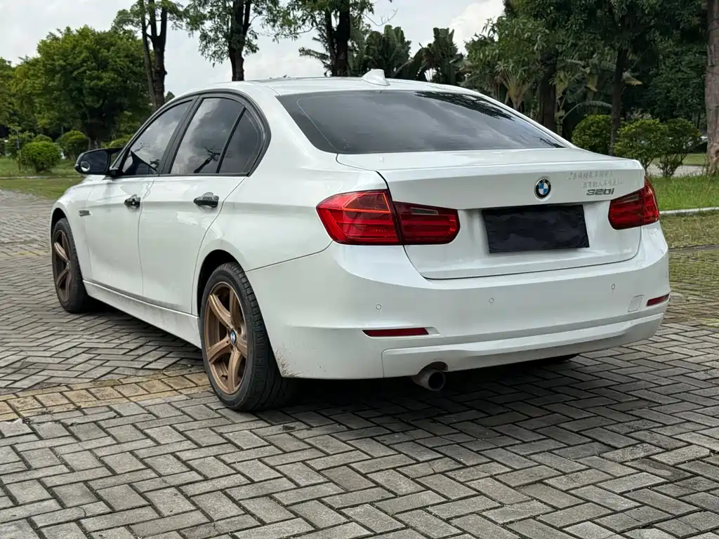 BMW 3 Series 2013