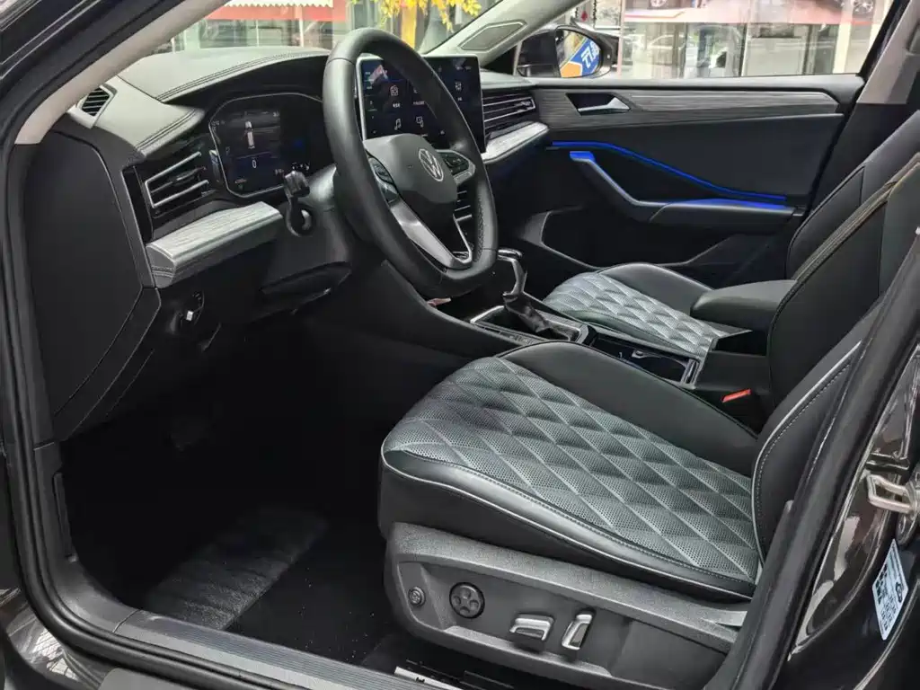 Volkswagen Sagitar 2023
