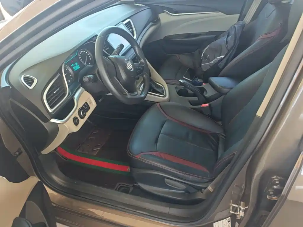 Buick Excelle 2015 — фото 15
