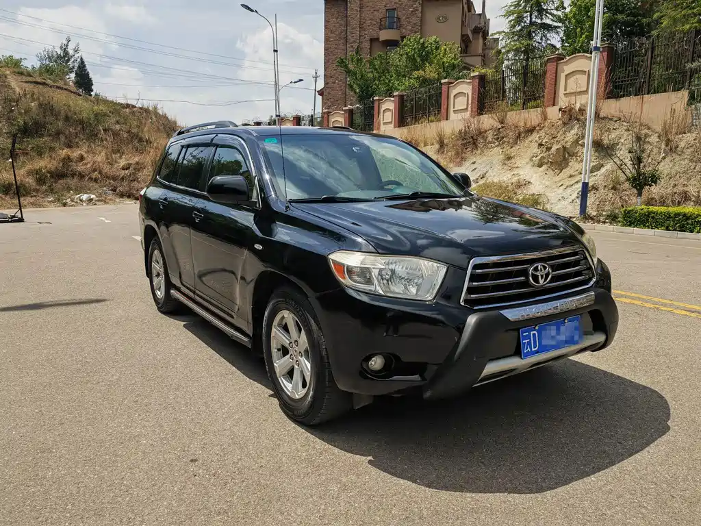 Toyota Highlander 2012 — фото 2