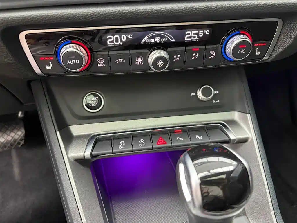 Audi Q3 2022 — фото 18