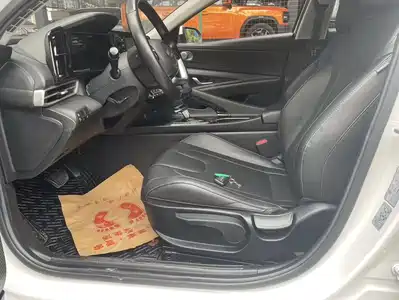 Hyundai Elantra 2020
